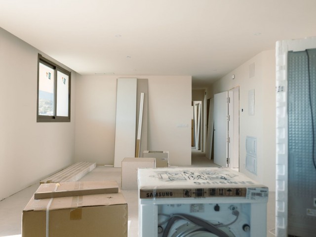 2 Sovrums Lägenhet i Estepona