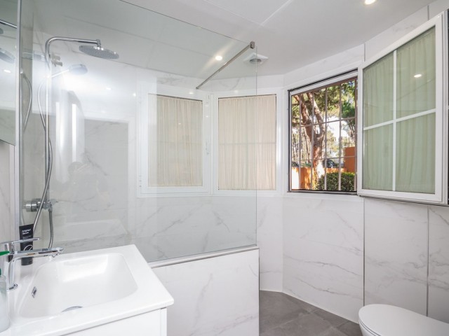 2 Schlafzimmer Apartment in Elviria