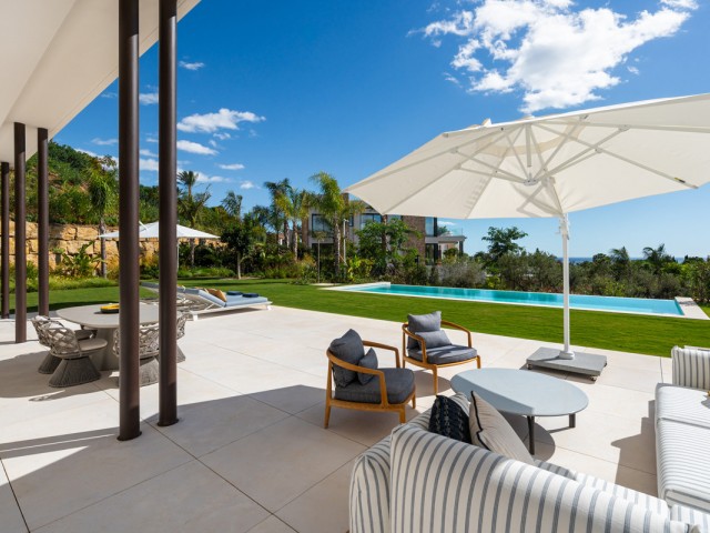 Villa avec 5 Chambres  à The Golden Mile