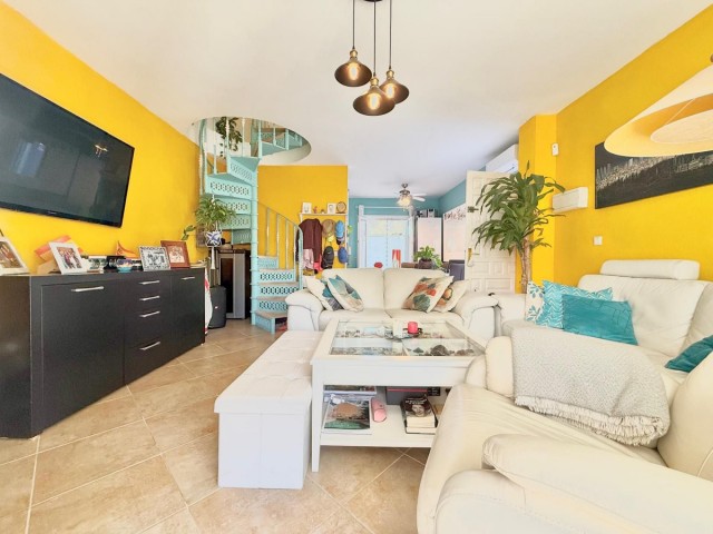 2 Bedrooms Villa in Calahonda