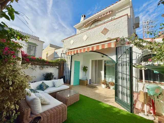 Villa avec 2 Chambres  à Calahonda