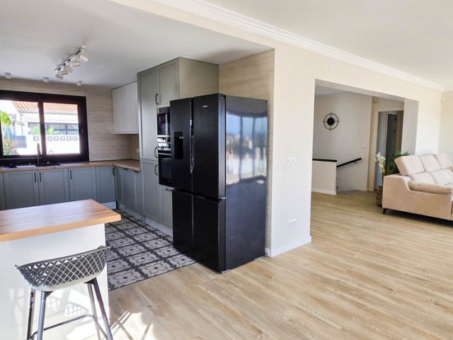 Villa avec 4 Chambres  à Manilva