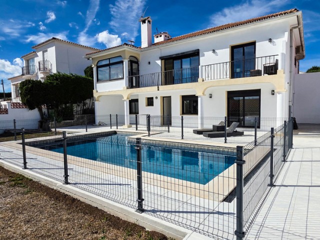 Villa avec 4 Chambres  à Manilva