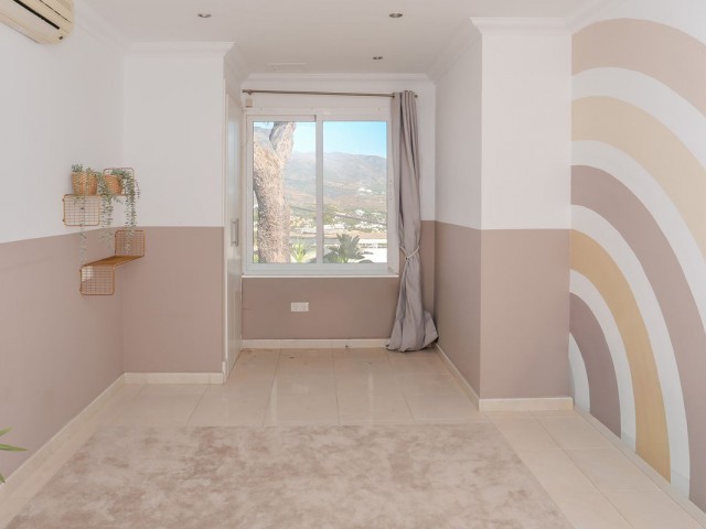 5 Slaapkamer Villa in Nueva Andalucía