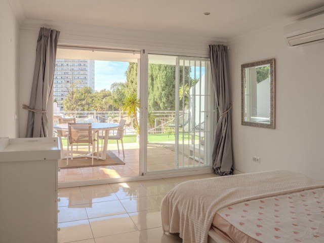 5 Bedrooms Villa in Nueva Andalucía