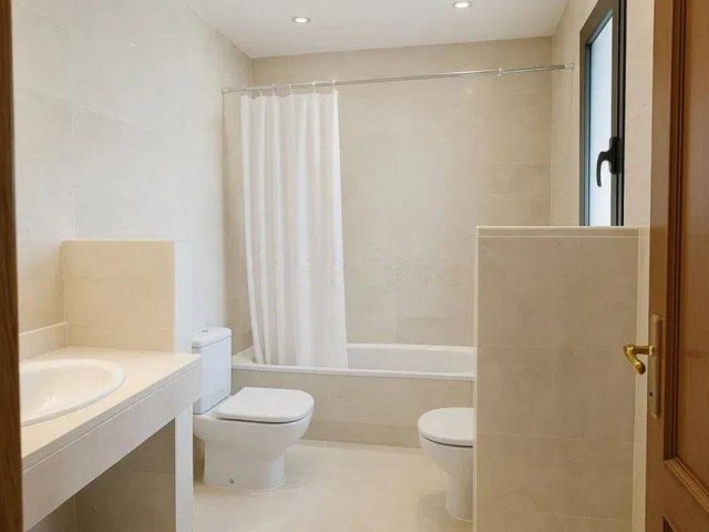 Maison mitoyenne avec 3 Chambres  à Bel Air