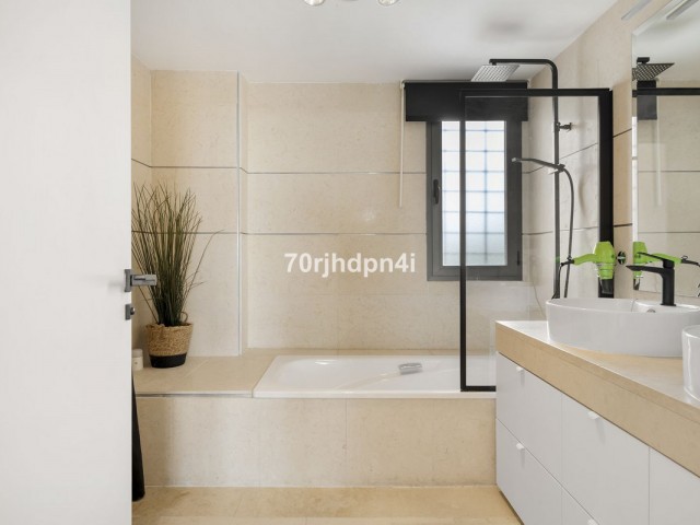 Penthouse in Estepona