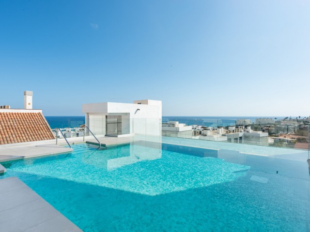 Apartamento con 2 Dormitorios  en Fuengirola