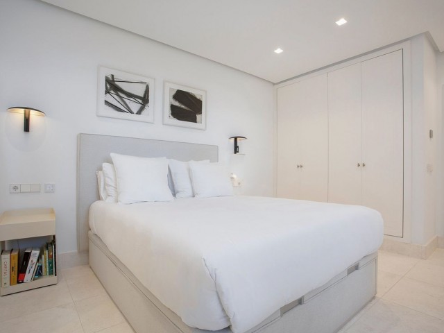 2 Bedrooms Apartment in Guadalmina Alta