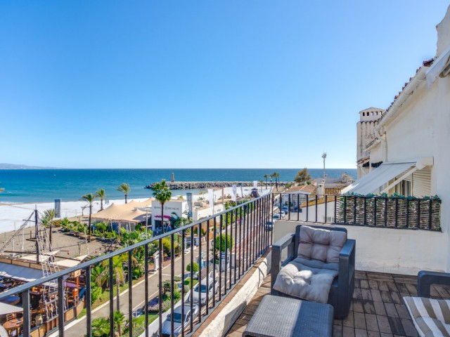 Penthouse avec 1 Chambres  à Puerto Banús