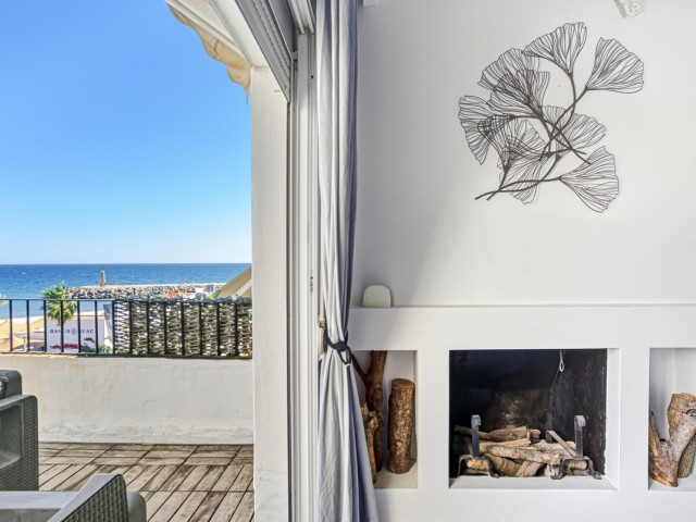 Penthouse avec 1 Chambres  à Puerto Banús