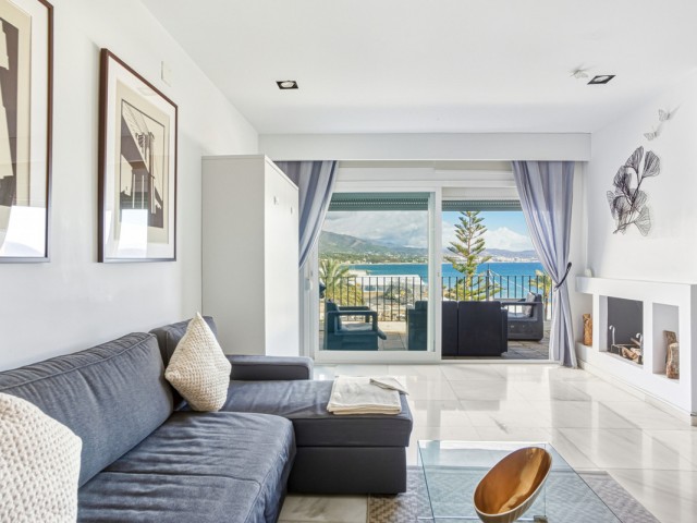 Penthouse avec 1 Chambres  à Puerto Banús