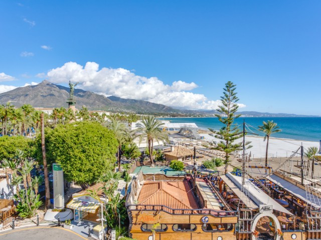 Penthouse avec 1 Chambres  à Puerto Banús