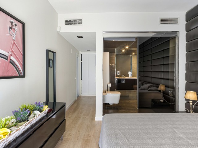 Penthouse avec 1 Chambres  à Puerto Banús