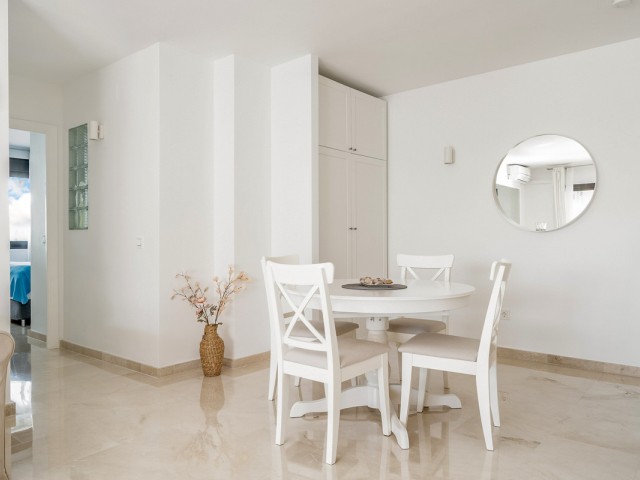 2 Bedrooms Apartment in Nueva Andalucía
