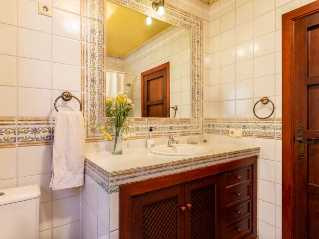 4 Bedrooms Villa in Elviria