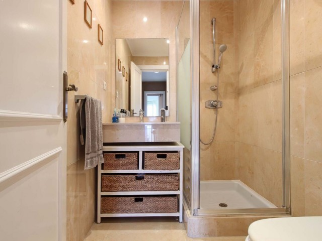 3 Bedrooms Apartment in Nueva Andalucía