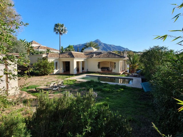 5 Soveroms Villa i Nueva Andalucía