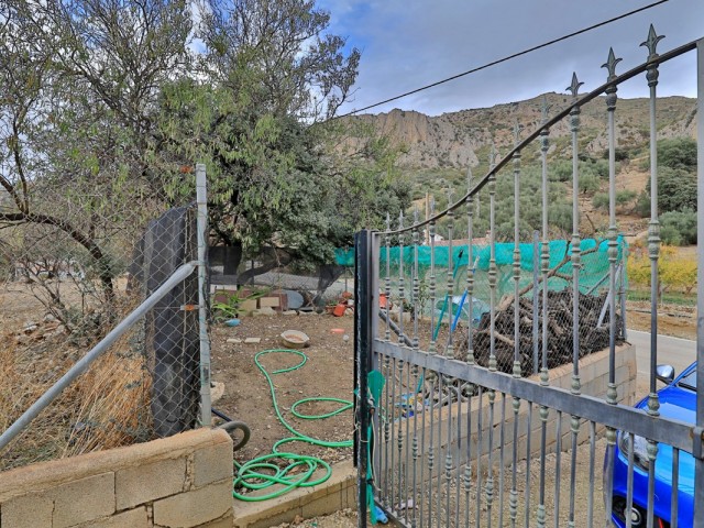 6 Bedrooms Villa in Alfarnatejo
