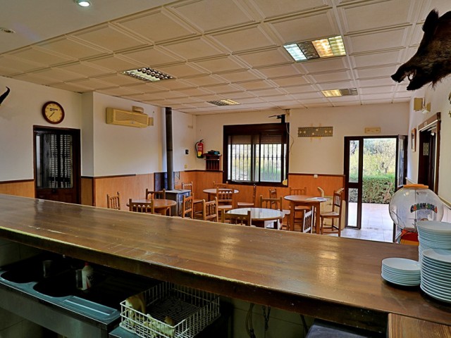 6 Bedrooms Villa in Alfarnatejo
