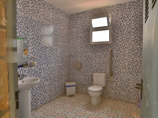 6 Bedrooms Villa in Alfarnatejo