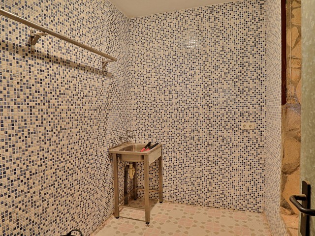 6 Bedrooms Villa in Alfarnatejo