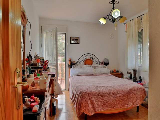 6 Bedrooms Villa in Alfarnatejo
