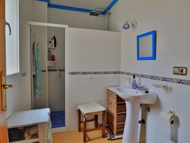 6 Bedrooms Villa in Alfarnatejo