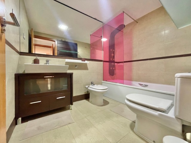 2 Sovrums Lägenhet i Málaga