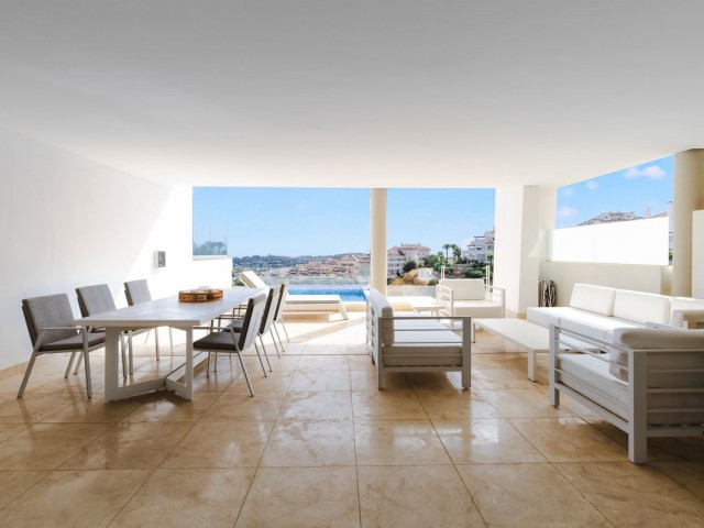 2 Bedrooms Apartment in Nueva Andalucía