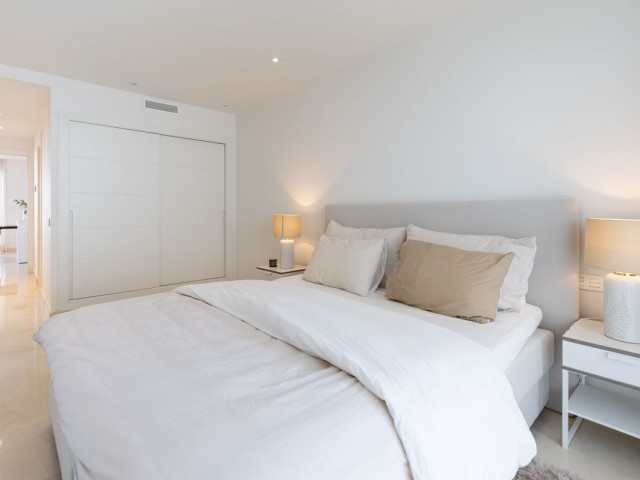 2 Bedrooms Apartment in Nueva Andalucía
