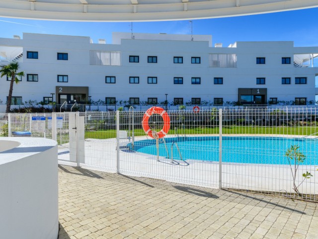 Apartamento con 2 Dormitorios  en Estepona