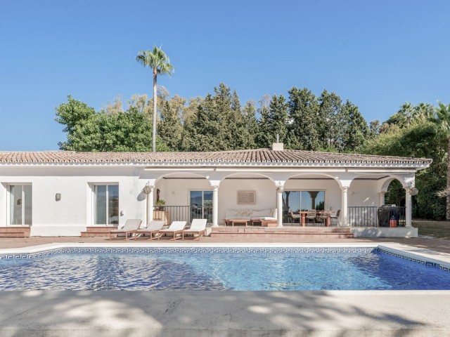 4 Schlafzimmer Villa in El Paraiso