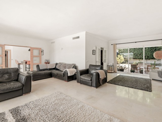 4 Schlafzimmer Villa in El Paraiso