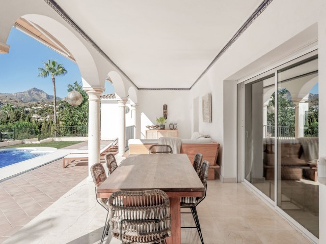 4 Schlafzimmer Villa in El Paraiso