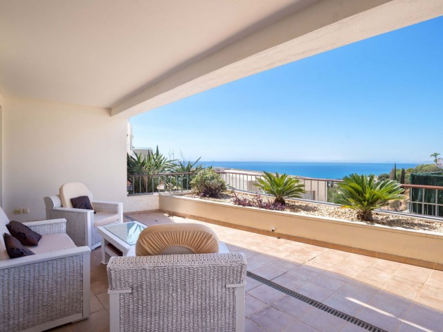 Apartment, Altos de los Monteros