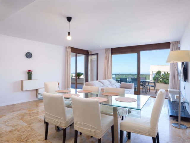3 Bedrooms Apartment in Altos de los Monteros