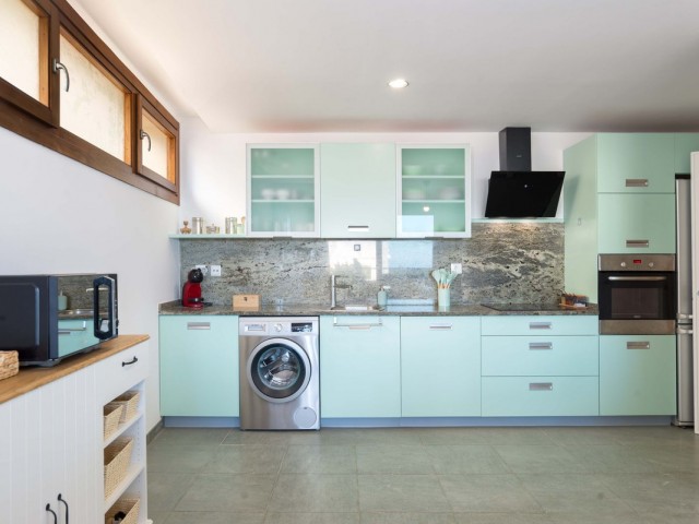 3 Bedrooms Apartment in Altos de los Monteros