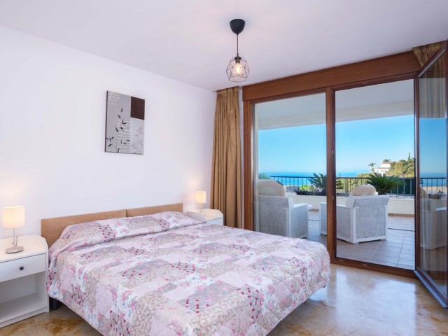 3 Bedrooms Apartment in Altos de los Monteros