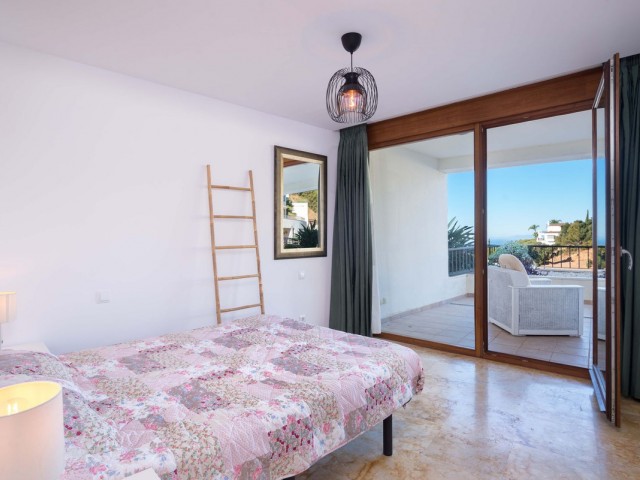 3 Bedrooms Apartment in Altos de los Monteros
