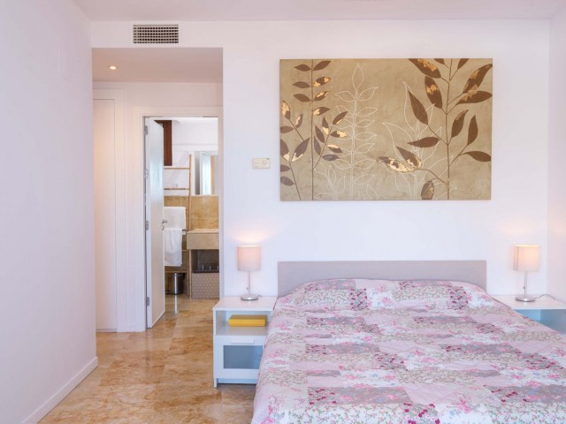 3 Bedrooms Apartment in Altos de los Monteros