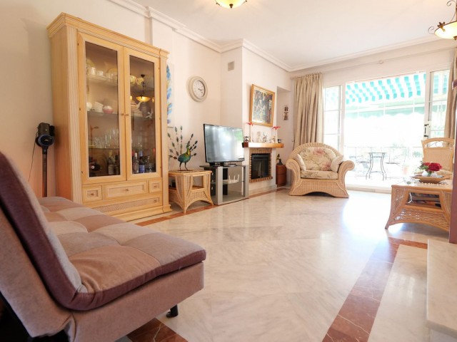 2 Bedrooms Townhouse in Marbella