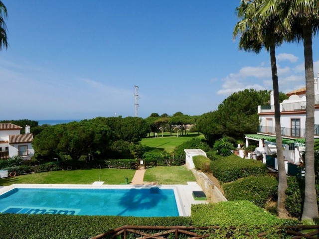 2 Bedrooms Townhouse in Marbella