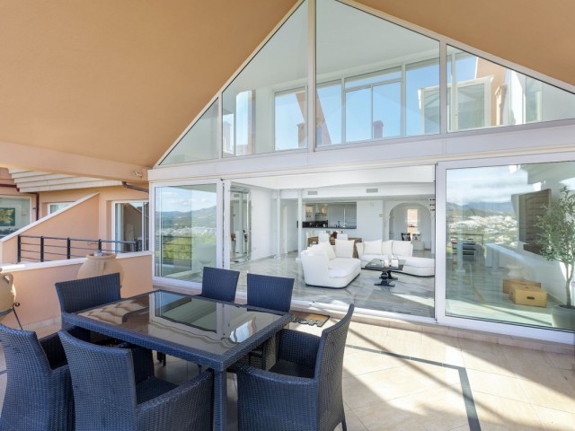 3 Bedrooms Apartment in Nueva Andalucía