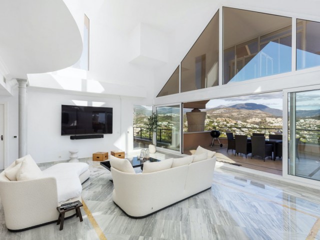 3 Bedrooms Apartment in Nueva Andalucía