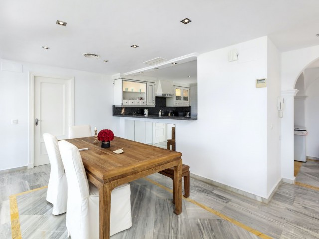 3 Bedrooms Apartment in Nueva Andalucía