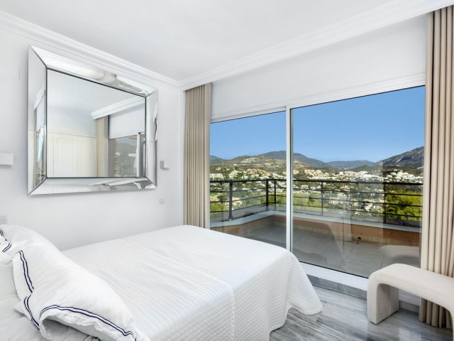 3 Bedrooms Apartment in Nueva Andalucía