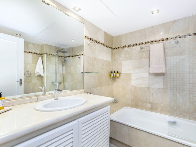 3 Bedrooms Apartment in Nueva Andalucía