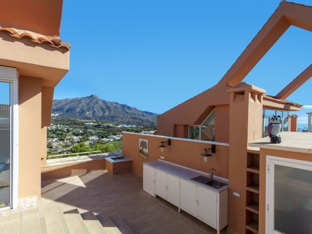 3 Bedrooms Apartment in Nueva Andalucía