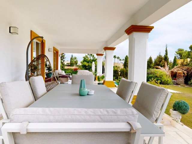 7 Soveroms Villa i Guadalmina Alta